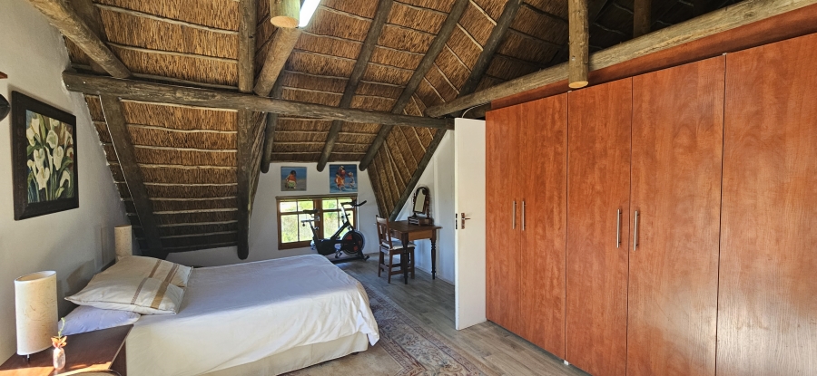 5 Bedroom Property for Sale in Stilbaai Oos Western Cape